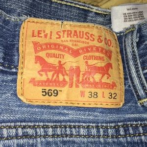 Levi men’s jeans